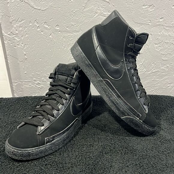 Nike Shoes - 🔥Women’s NIKE Blazer High “Triple Black”- Skateboard Sneakers Sz 11 - EXCELLENT
